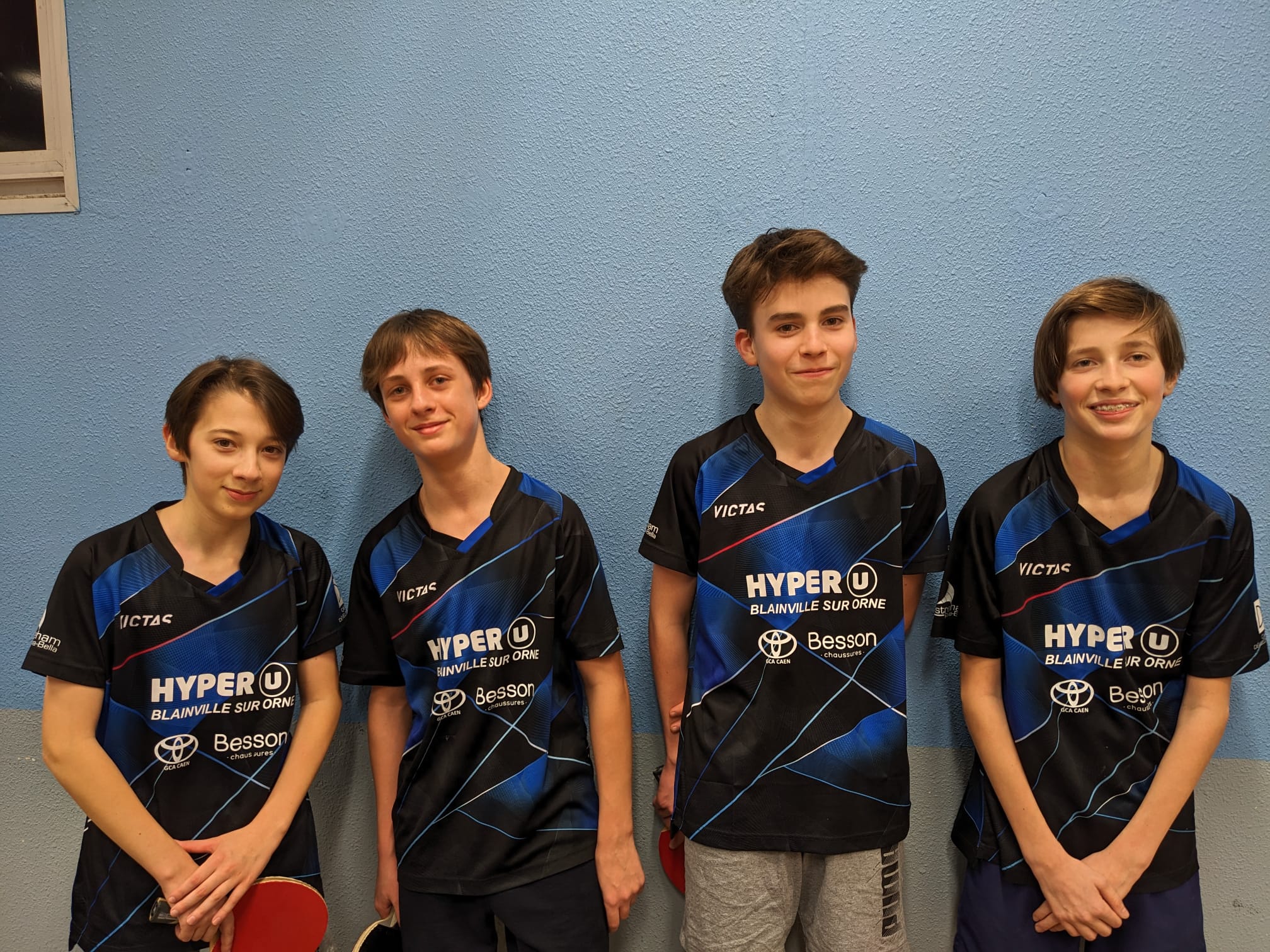 Groupe jeunes confirmés de l'école de ping